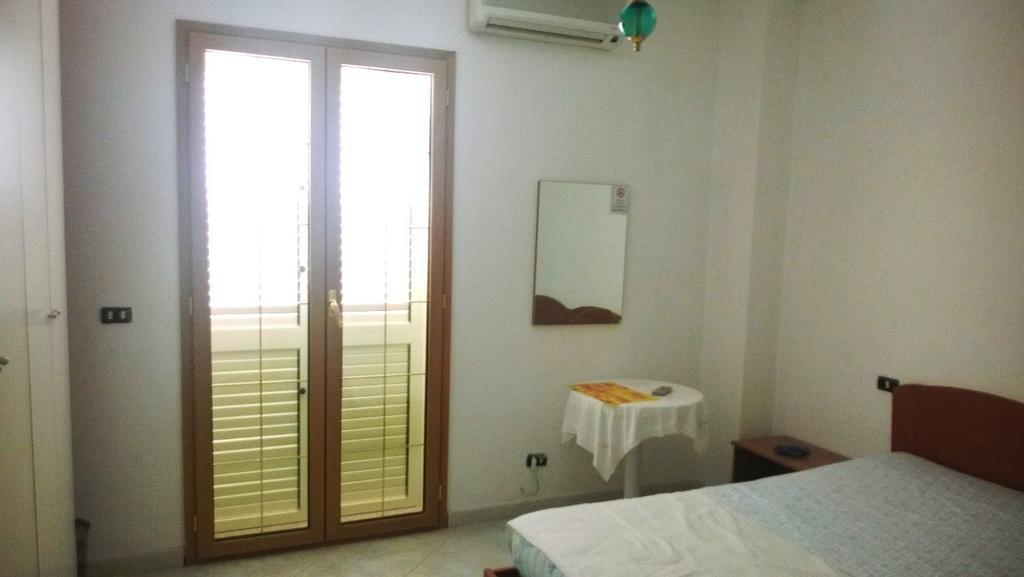 B&B Shalom Condofuri Marina Quarto foto